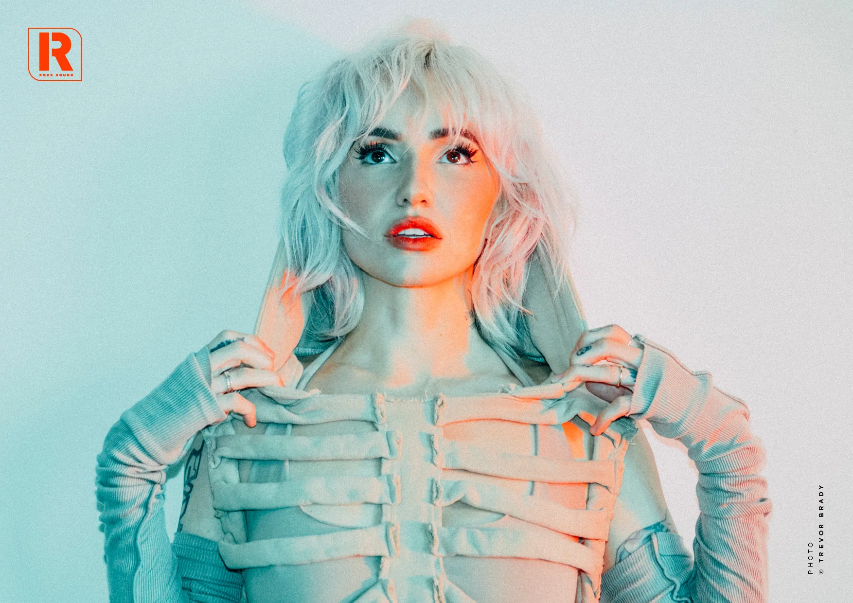 Issue #315 (Lights): Mag + T-Shirt - Image 3