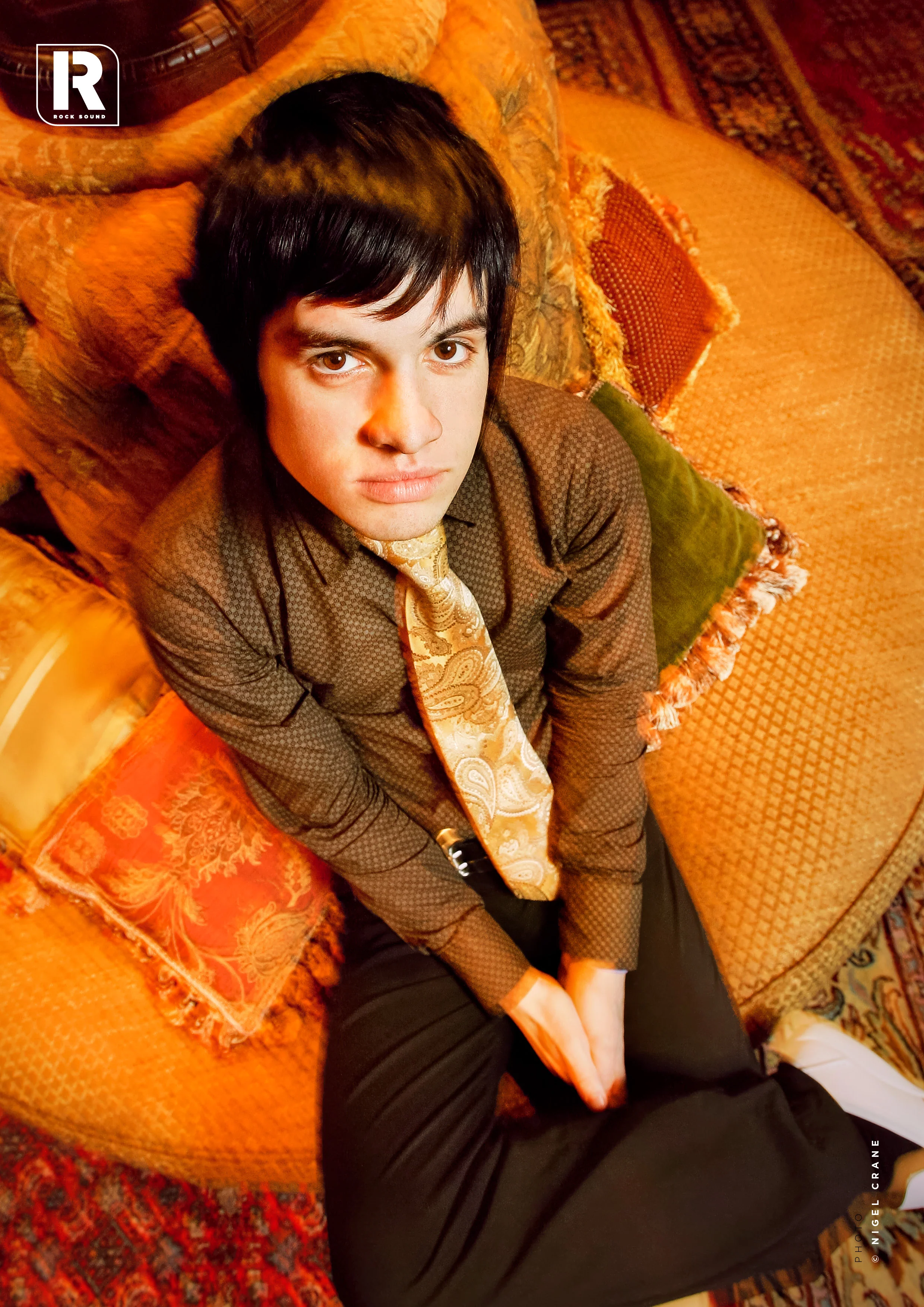 Issue #318 (Panic! At The Disco): Mag + Exclusive T-Shirt - Image 4